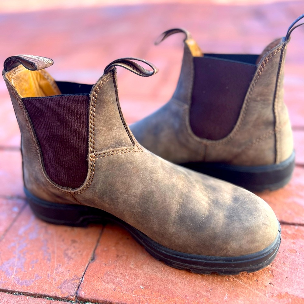 Blundstone Chelsea boot brown — size 4.5 AUS, 7.5 US